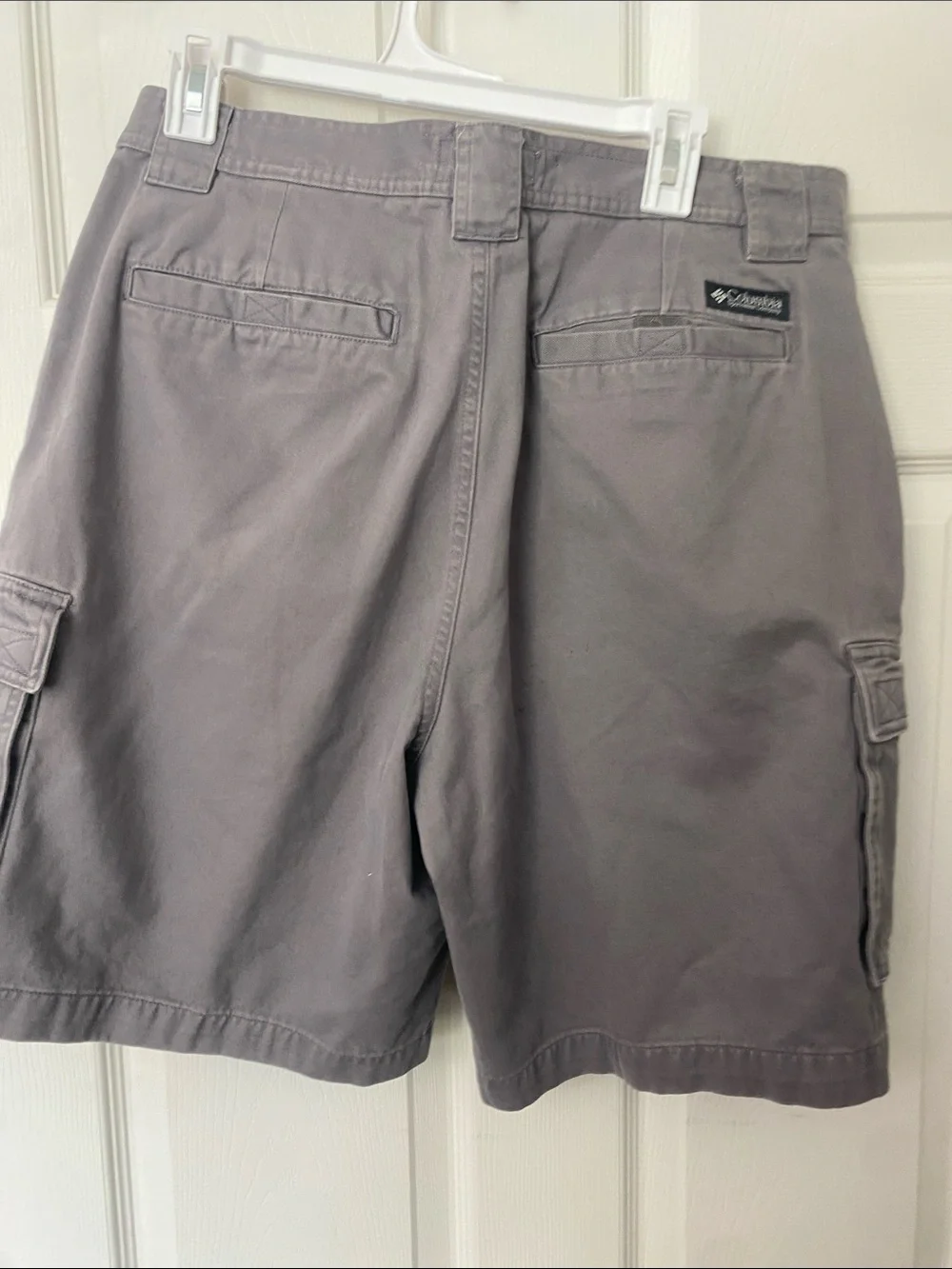 Columbia Men’s Gray Cargo Shorts - Classic Utility Style